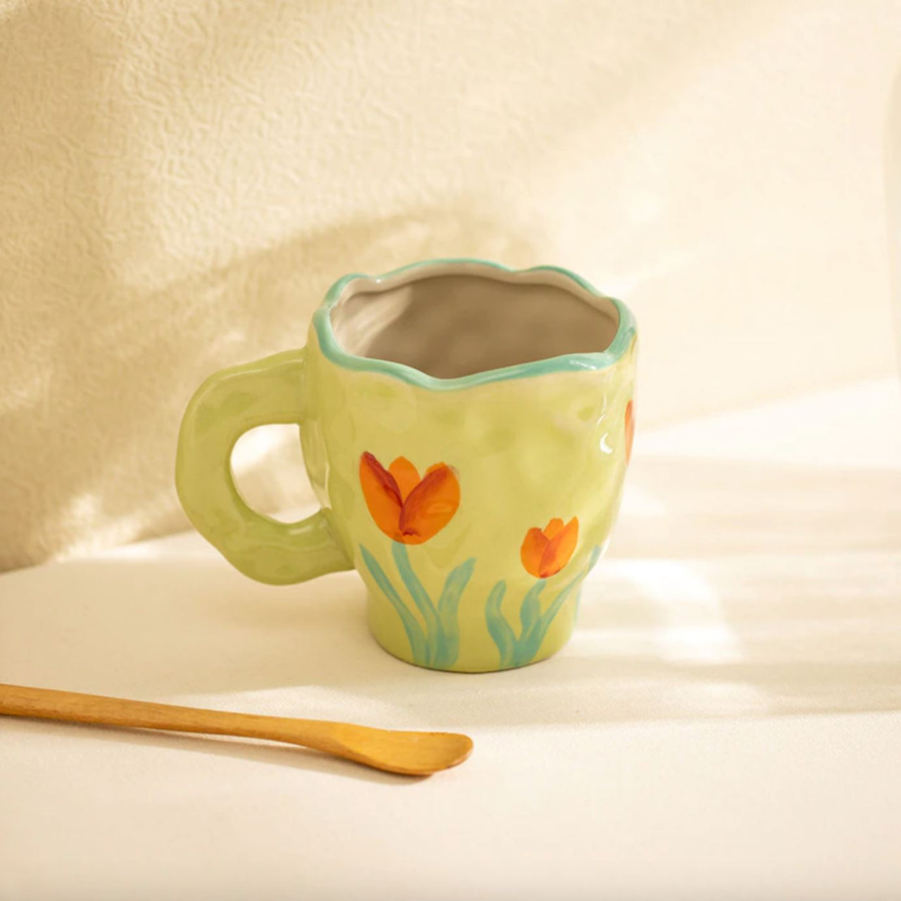 "Lily" Hand-painted Flower Ceramic Cup / Mug coffee cup Artedimo 